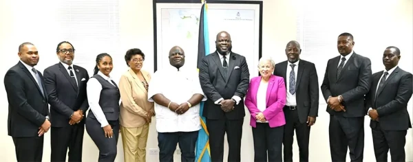 Livery Drivers Union meets with Minister of Tourism