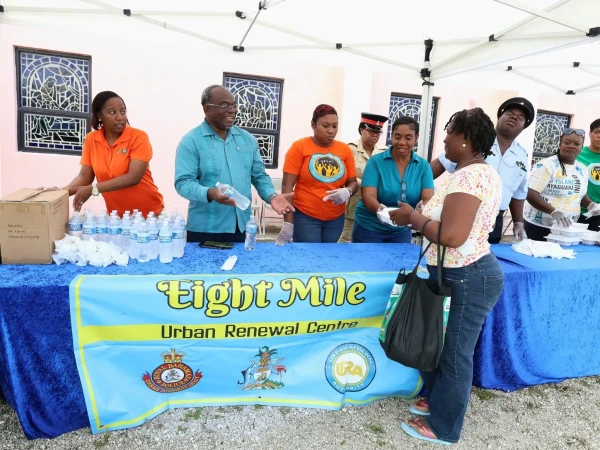 Urban Renewal Authority launches first in a series of mass feeding initiatives on Grand Bahama